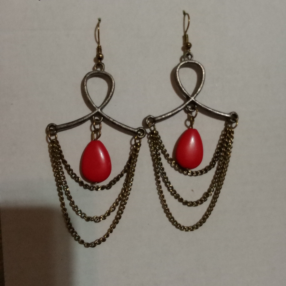 Bronze earrings with chains